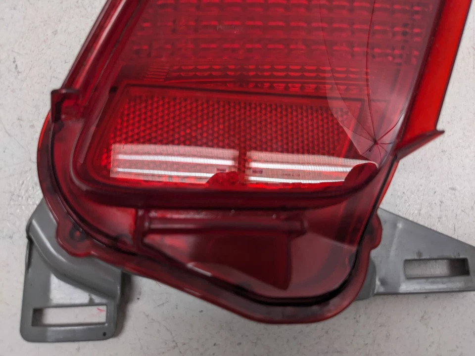 Luz reflectora izquierda del conductor Toyota Highlander 2014-2019 TL74 Foto 3 de 4
