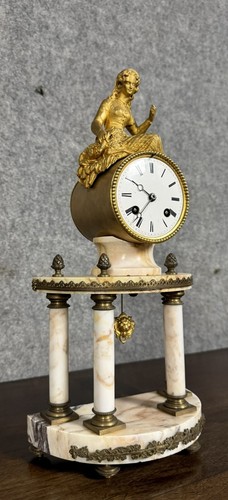 Portikus Pendeluhr Louis XVI Stil in Tempelform 19. Jh. um 1860 - Bild 2 von 7