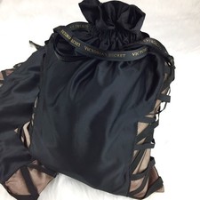 Bolso de ropa Victoria’s Secret negro y rosa