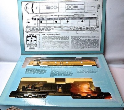PROTO 2000 #8179 C&NW E8/9 Powered Diesel Cab 5024B Brand New Old Stock Mint