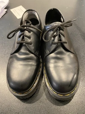 Dr. Martens Derbies homme cuir noir lacets semelle crantée EU 42 (UK 8) - Photo 1/4
