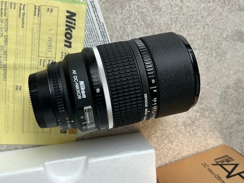Nikon AF DC Nikkor 135 mm 1:2 COMO NUEVA. - Imagen 5 de 11