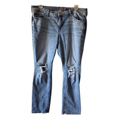 Torrid 18R Boyfriend Straight Vintage Stretch Mid Rise Distressed Skinny Casual