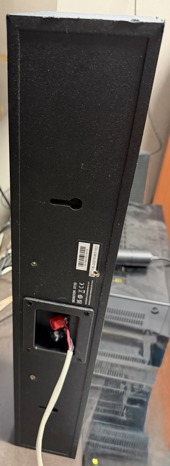 Polk Monitor XT35 ea slim center channel speaker