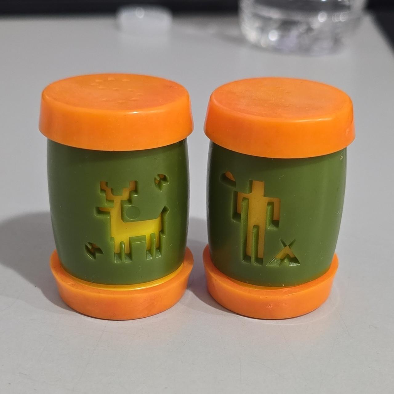 St. Labre Indian School Plastic Novelty Salt & Pepper Shaker Set Orange Green