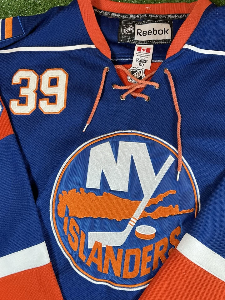 New York Islanders Jersey Sz 50  Navy 39 Rick DiPietro Hockey NHL CCM Reebok - Image 3 of 4