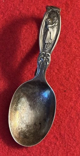 Wallace Sterling Curved Handle Baby Spoon, no monogram