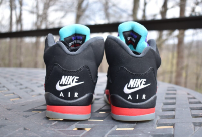 シューズ(男性用) NIKE AIR JORDAN 5 RETRO TOP3 US9 楽天市場】NIKE ナイキ AIR JORDAN 5 RETRO 'TOP 3' エア