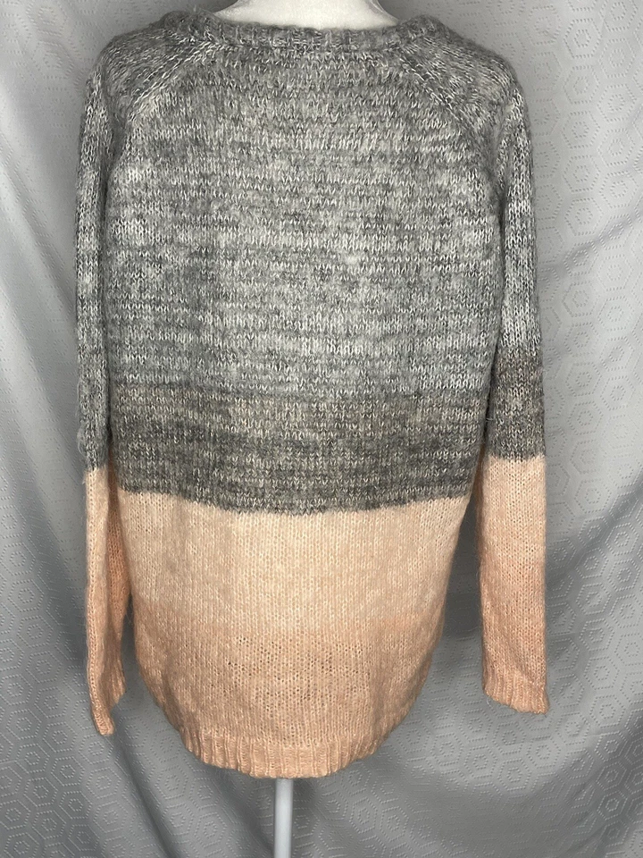 Urban Outfitters Kimchi Blue Fuzzy Gray Peach Mohair Blend Sweater M Oversized - Изображение 2 из 4