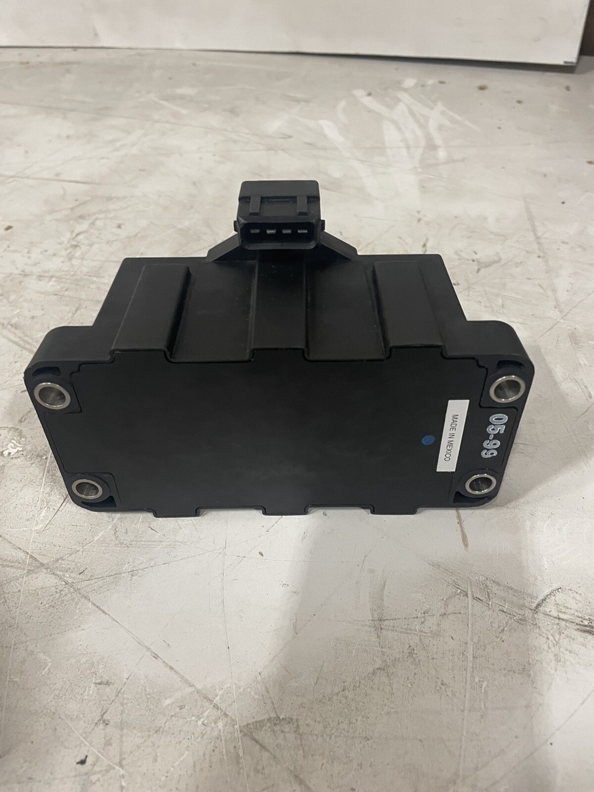 New Cummins Onan COIL,IGNITION 3922701 | eBay