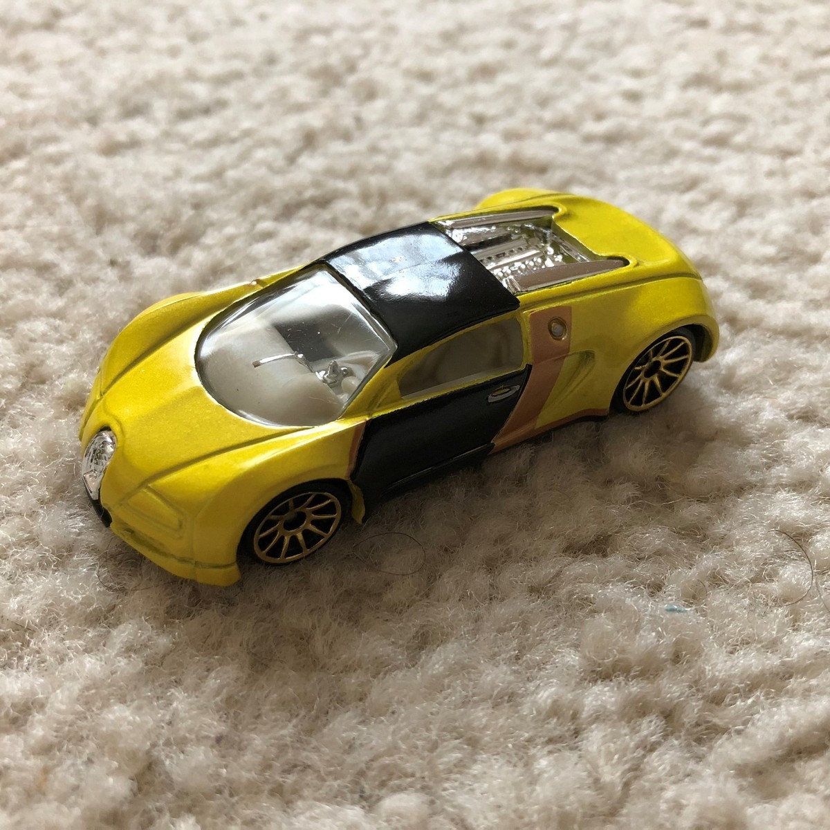 2007-2008 Hot Wheels Mystery Car - Selection - Bugatti