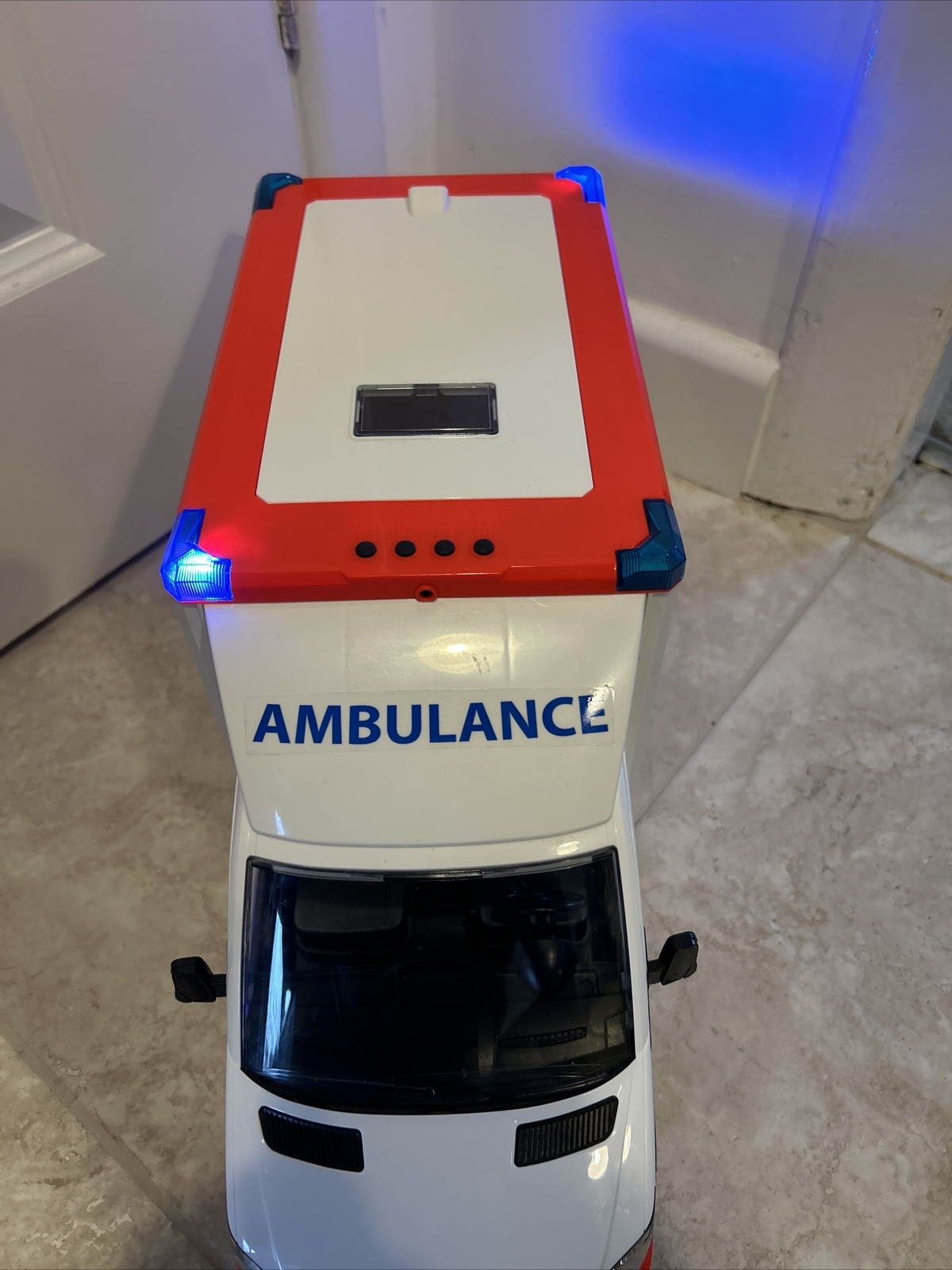 Bruder Toys Mercedes Sprinter Ambulance 116 Working Siren & Lights