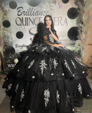 Gothic Black Quinceanera Dresses Ruffles White Appliques Sweet 15 16 Ball Gowns