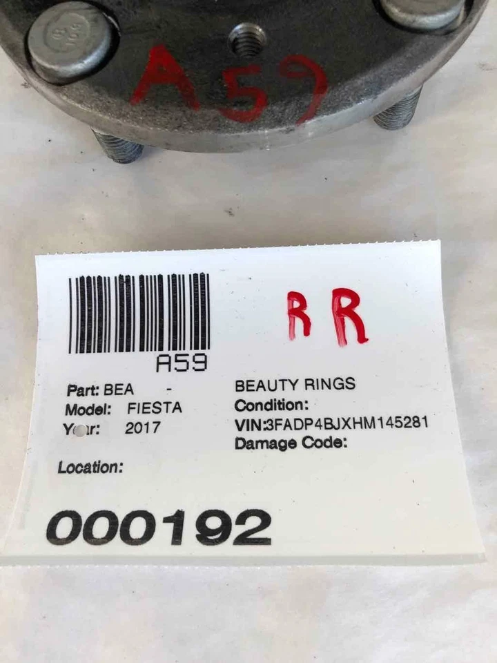 Ford Fiesta 2017 cojinete de cubo de rueda trasera lado derecho del pasajero derecho derecho derecho 2,4 L OEM Foto 3 de 4