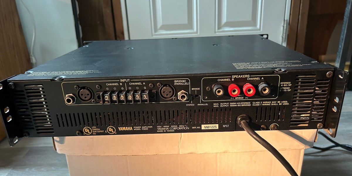 Yamaha P3200 Stereo Power Amplifier | eBay