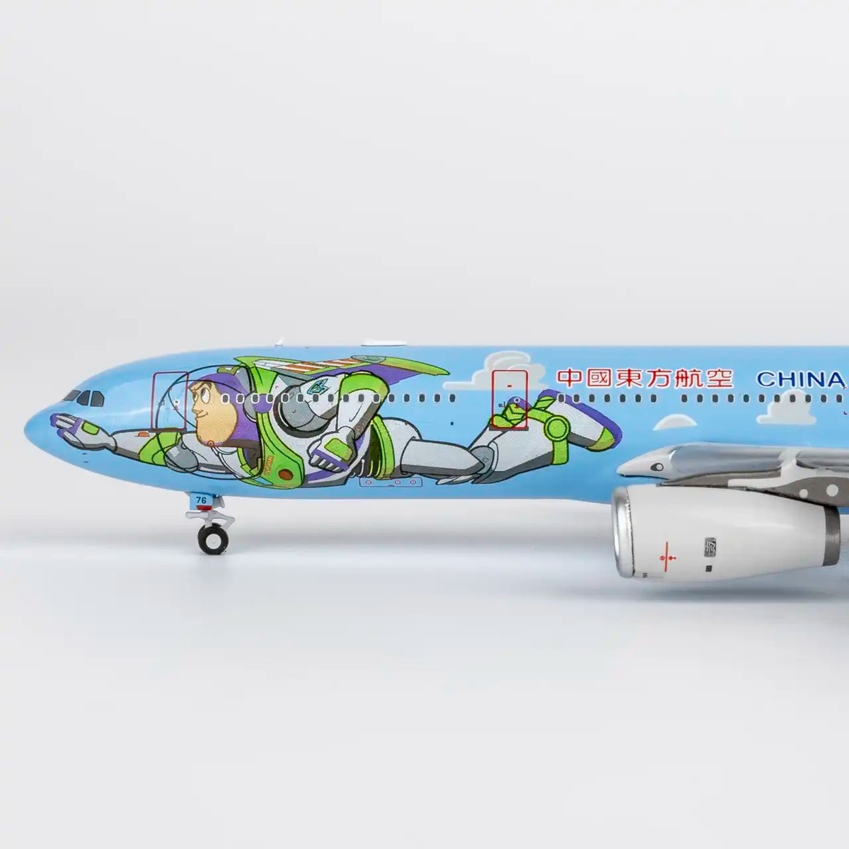 NG Models 1:400 China Eastern Airlines Airbus A330-300 B-5976 