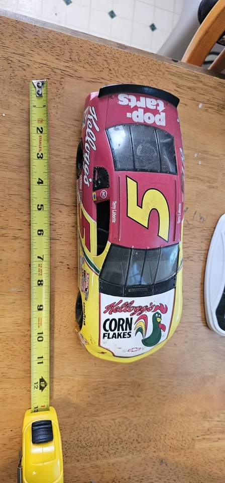 Terry Labonte #5 Kellogg's Corn Flakes 1:18 Scale Monte Carlo - Image 4 of 4