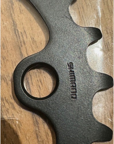 Catena interna Shimano FC-M6000-2 4 bracci - 24T-BE 24 denti Nero 10s - Foto 3 di 6