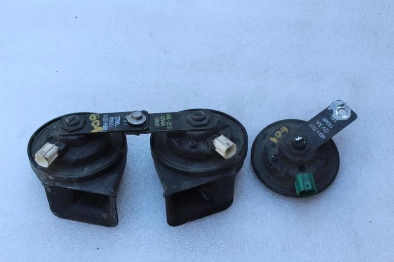 1997 1998 1999 2000 2001 2002 2003 2004 ACURA RL BOCINAS ALARMA ALTA BAJA 3 PIEZAS Foto 2 de 4