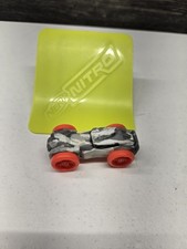 2017 NERF NITRO GRAY  WHITE 2 7/8" FOAM  PLASTIC TOY CAR ORANGE WHEELS W/Ramp