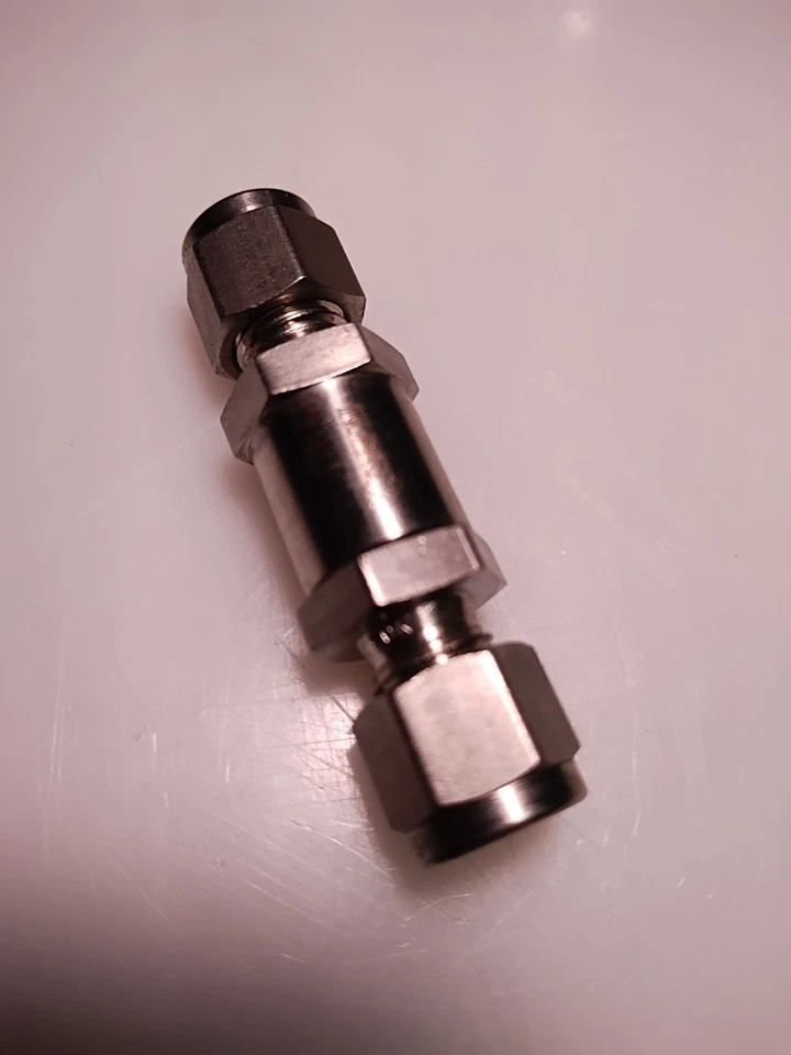 1/4" Stainless Steel Compression Check Valve - Image 3 of 3