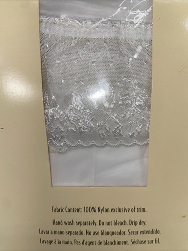 Intimate Attitudes Lace Top Sheer Stocking- White- (Queen) Shirley of Hollywood - Picture 4 of 5