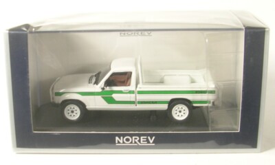 Peugeot 504 Pick Up 4x4 Dangel 1985 Modèle de Voiture Blanc 1:43 Norev 3551094754586
