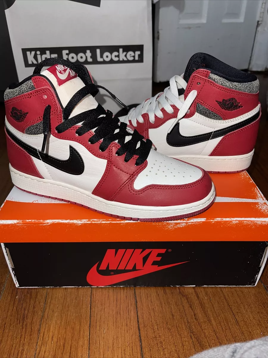 Air Jordan 1 Retro High OG 'Chicago Lost & Found