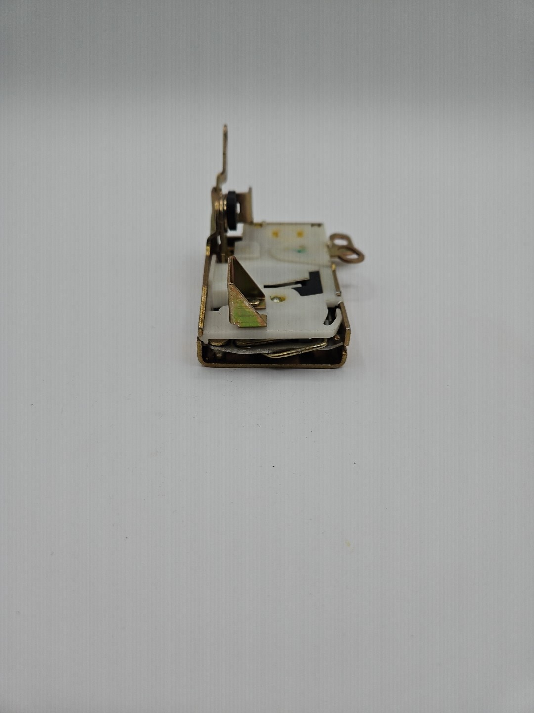 Rolls Royce & Bentley left front door latch mechanism UB76711