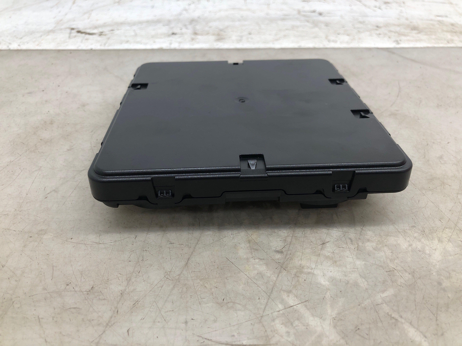 2016-2020 BENTLEY BENTATGA COMFORT SYSTEM BODY CONTROL MODULE UNIT 8W0907064DD