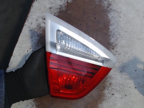RÜCKLICHT LINKS INNEN BMW 3 serie (E90) Sedan 318i 16V (N46-B20B) 2006