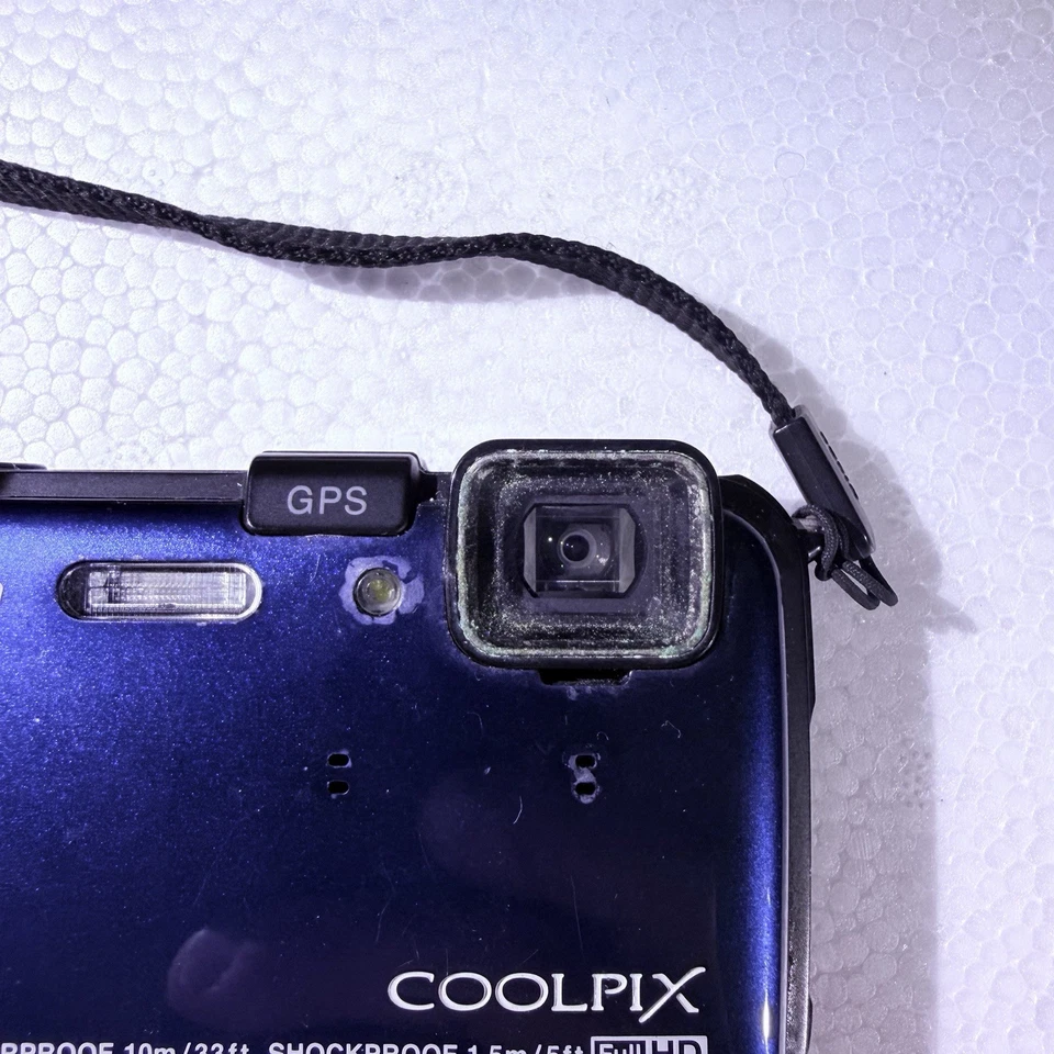 Cámara digital Nikon Coolpix AW100 16,0 mega píxeles impermeable - estado de funcionamiento completo Foto 3 de 4