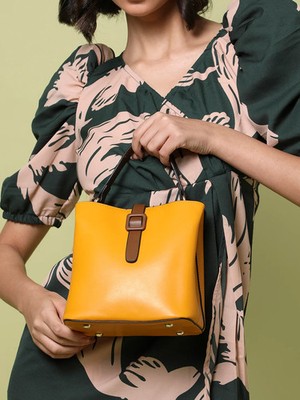 Haute Sauce Celina Tote Bag Women's One Size Yellow Magnetic