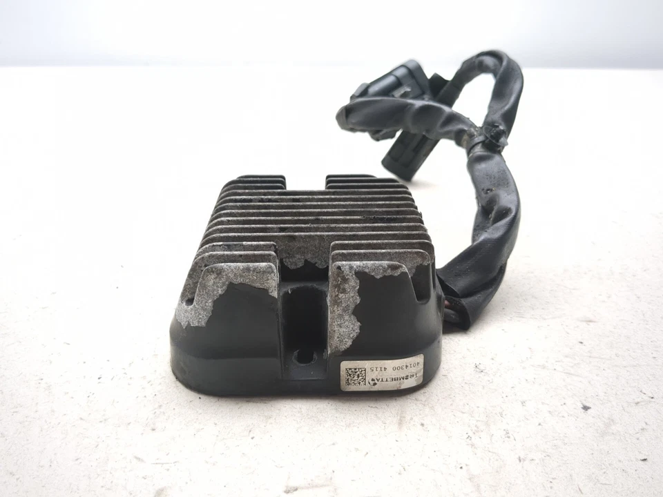 14-18 Indian Chieftain Voltage Regulator Rectifier 4014300 - Image 2 of 4