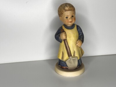 Hummel Figur 727 Muss noch Umgraben 9,5 cm. 1 Wahl - Top Zustand  