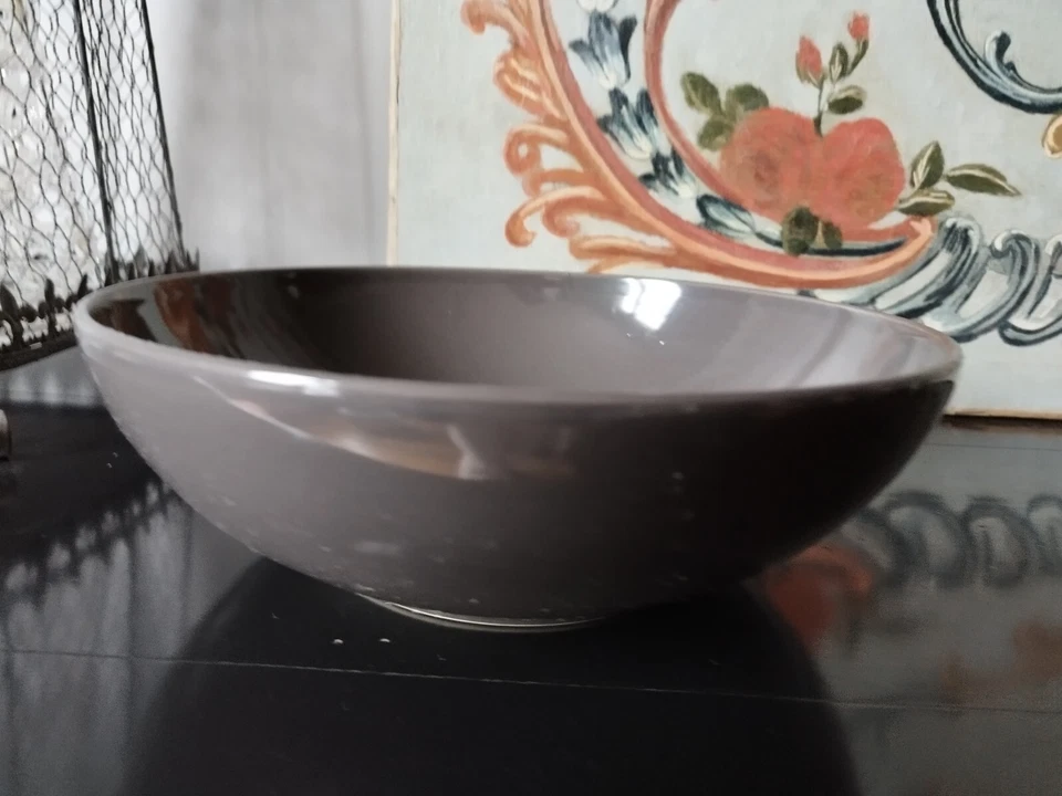 Grand Saladier/grande coupe couleur marron taupe en Grès Emile Henry comme neuf  - Photo 3/4