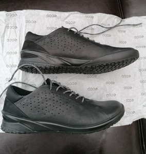 ecco black leather trainers