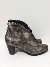 Everybody By BZ Moda Women's Kava Gold Sand Sabbia Ankle Zip Boots Size 10/41