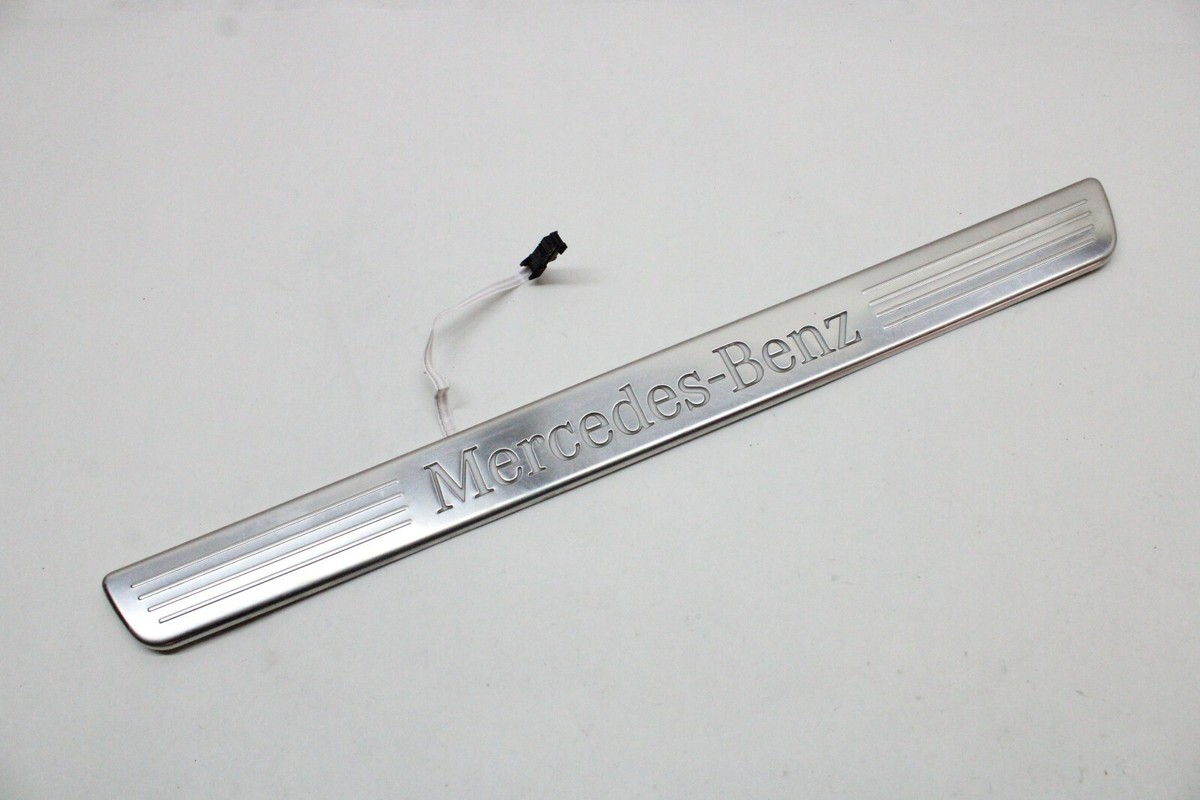 2017 MERCEDES GLA 250 LEFT DOOR SILL PLATE A2466805300 OEM 14 15 