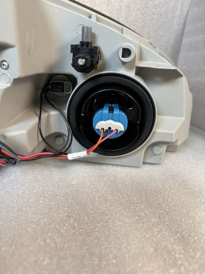 Conjunto de farol esquerdo do lado esquerdo do motorista 05-10 COBALT 07-10 G5 - Imagem 4 de 4