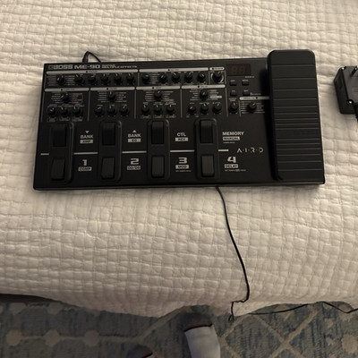 BOSS ME-90 Digital Multi-Effects Pedalboard for Electric Guitar