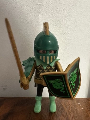 #4586 Green Dragon Slayer Knight 1997 Playmobil Vintage