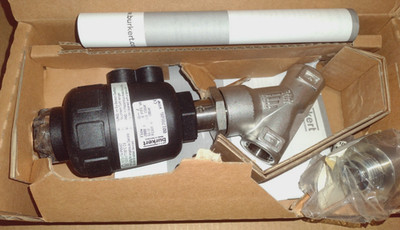 Burkert 00178606 Two Way Piston Angle Seat Valve 2000 A 15.0 PTFE VA - NEW