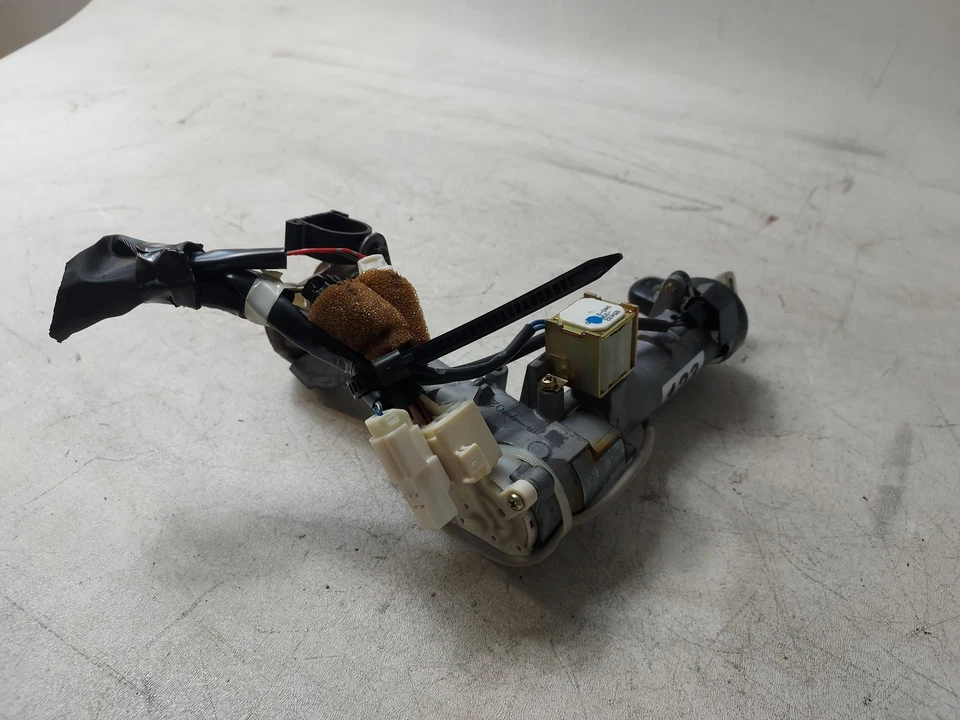 97-06 TOYOTA CAMRY INTERRUPTOR DE ENCENDIDO CILINDRO DE BLOQUEO CON LLAVE 89783-AA020 Foto 3 de 4