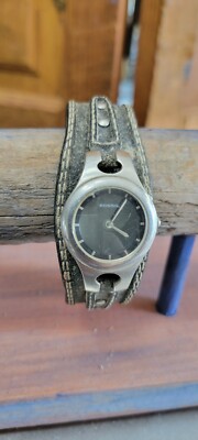 Vintage Fossil Big Tic Watch Women Silver Tone Seconds  display picture 2