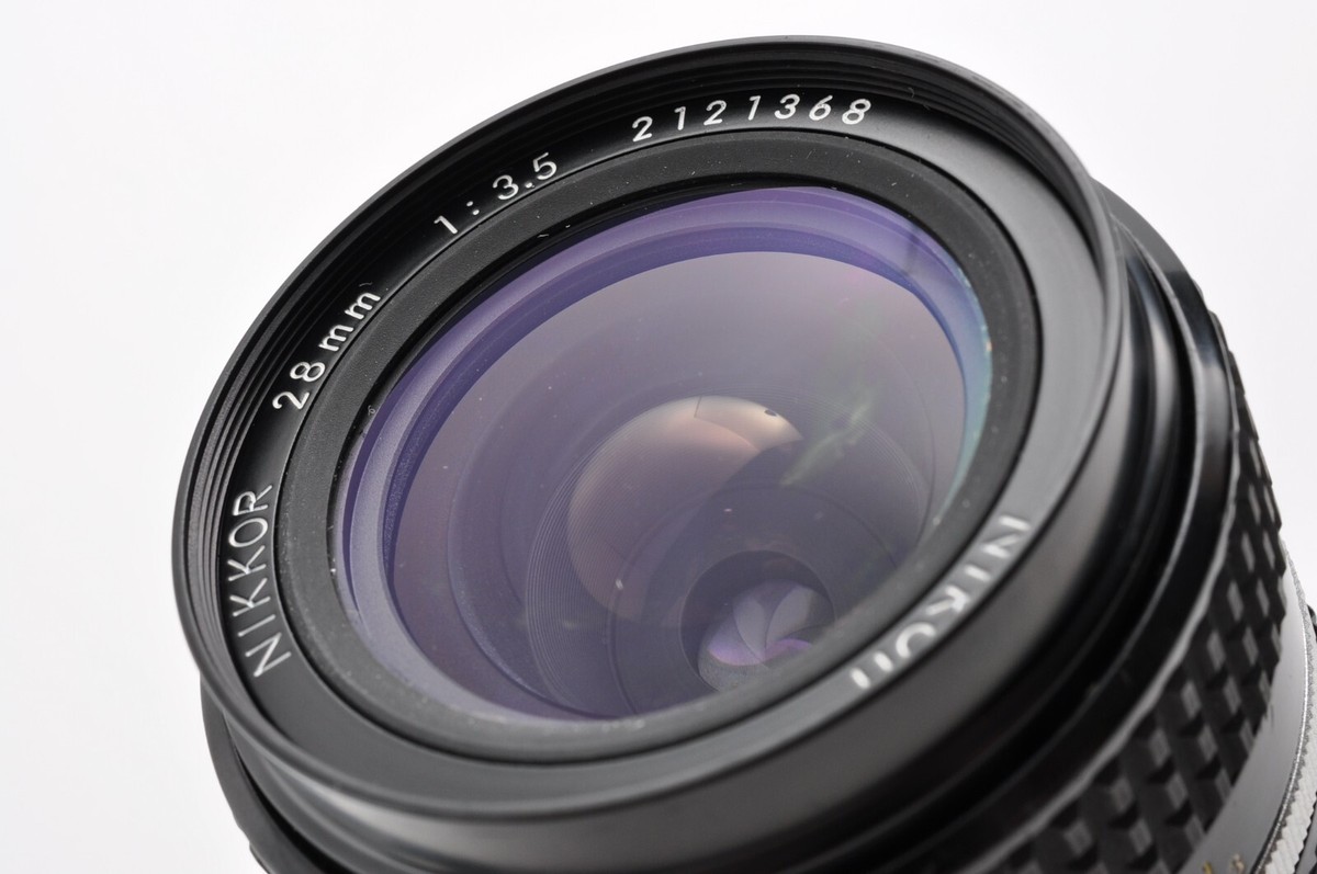 Near Mint NIKON Ai-s NIKKOR 28mm F3.5 MF Wide Angle Lens JAPAN