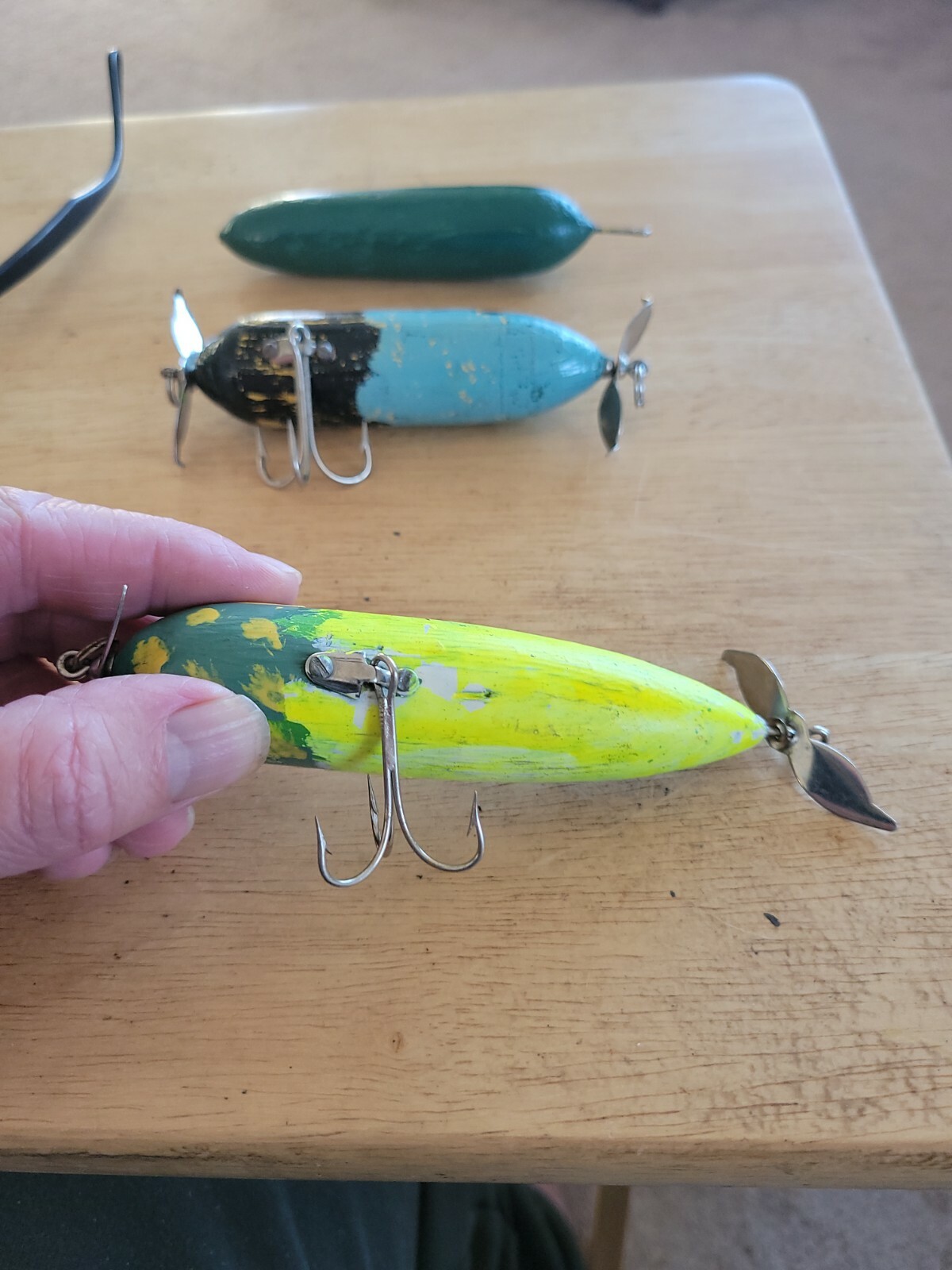 Vintage Homemade Handmade 5 Wood Fishing Lures Lot Of 2 + 1 Wood Body Of  One