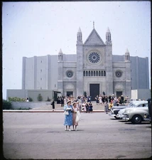 Forest Lawn Hall of Crucifixion - 1952 Stereo Realist slide - Kodachrome #615