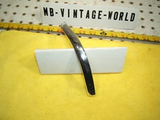 Mercedes OEM 82-91 C126 560SEC 500SEC rear trunk side RIGHT Pass Corner 1 Cover