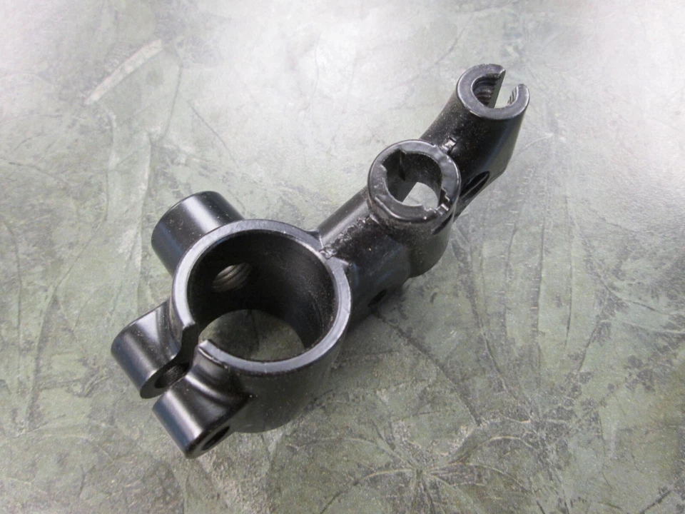 Percha delantera izquierda genuina Yamaha DT100 DT125 DT175 DT250 DT360 DT400 TW200 modelos Foto 3 de 4